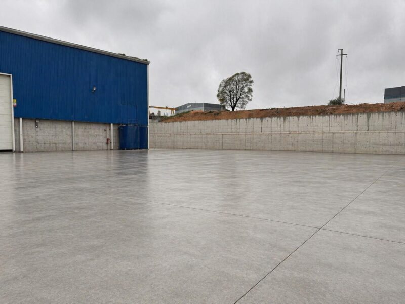 BALÇIK’DA 2.300 M² KAPALI 8.000 M² AÇIK KİRALIK FABRİKA “BURADA”