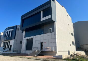 DİLOVASI KOBİ OSB’DE 1.100 M² KİRALIK FABRİKA “BURADA”